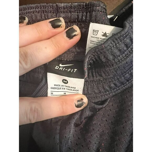 Women's Nike Dri-Fit Pink & Gray mesh Shorts Size M [EXCELLENT] - Picture 3 of 5